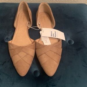 Old Navy Tan Flats NWT